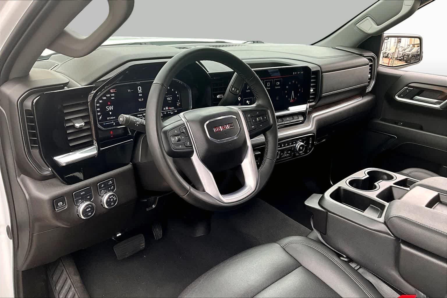 Used 2023 Sterling Metallic GMC AT4X image 18