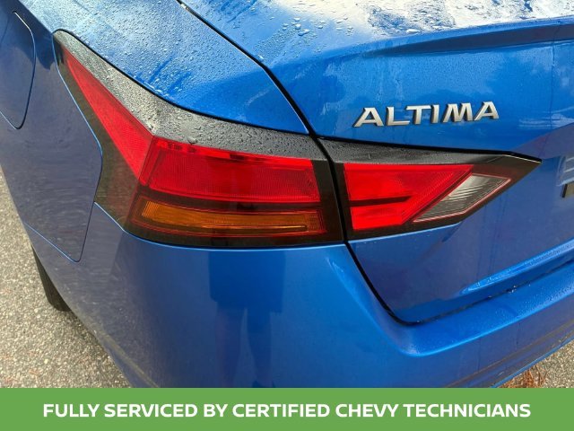 Used 2025 Blue Nissan 2.5 SV image 24