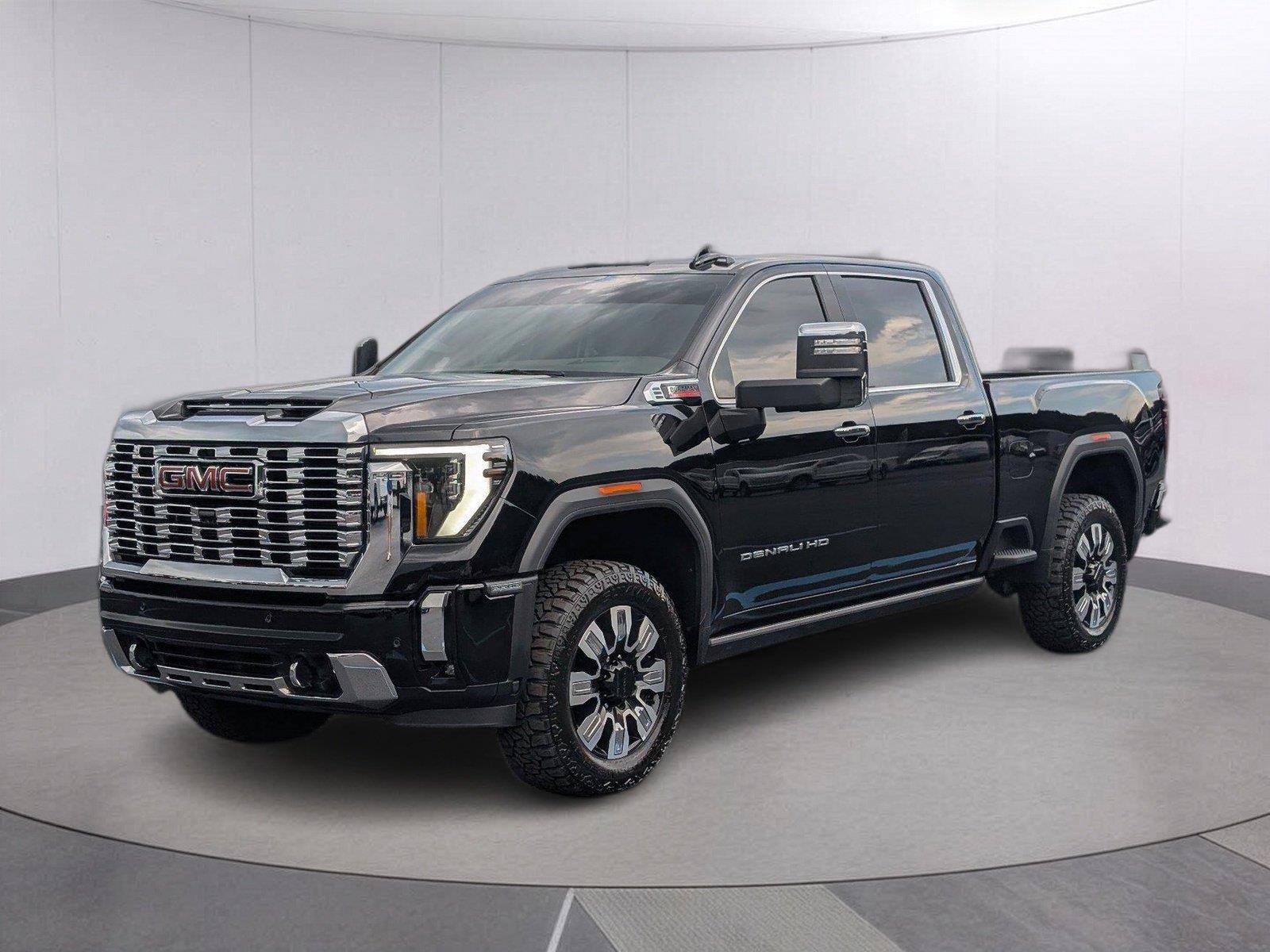 Used 2025 Onyx Black GMC Denali image 1