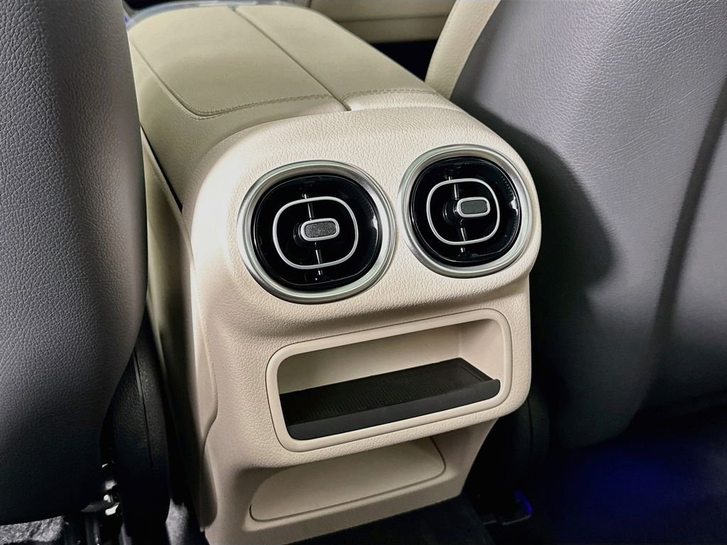 New 2027 Polar White Mercedes-Benz GLC 350e image 27
