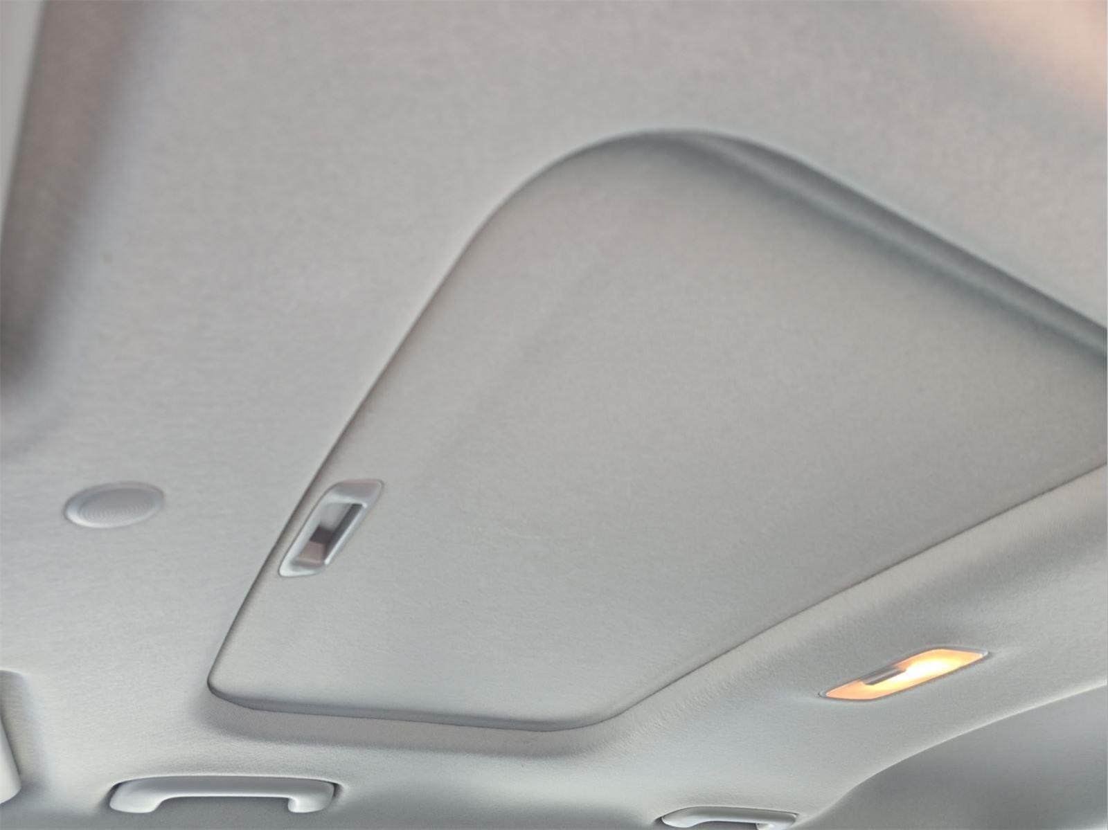 Used 2025 Ecotronic Gray Hyundai SEL image 14