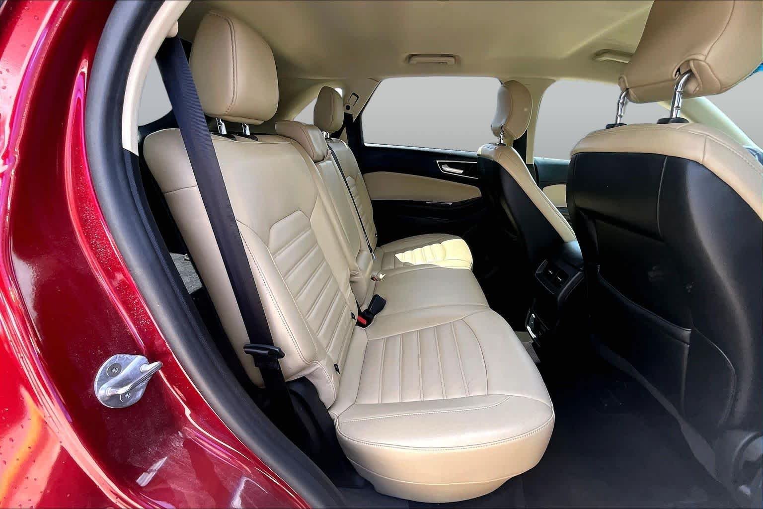 Used 2015 Ruby Red Metallic Tinted Clearcoat Ford SEL image 20