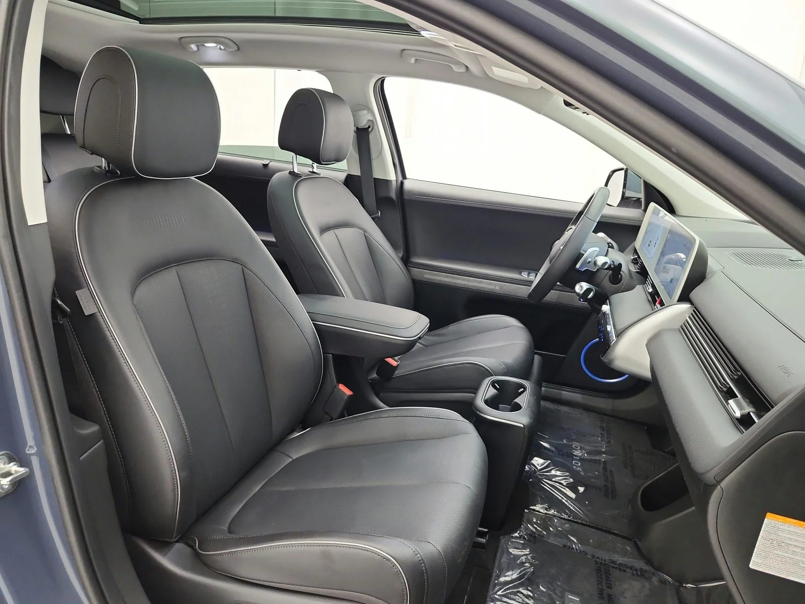 Used 2024 Digital Teal Hyundai Limited RWD image 19