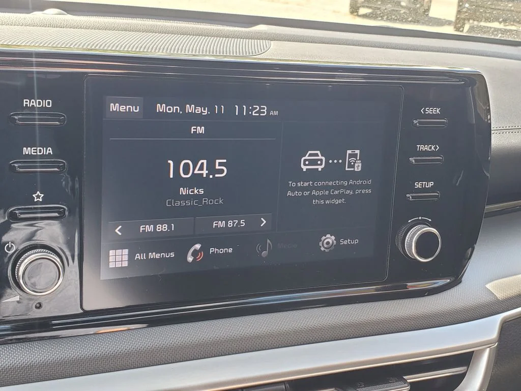 Used 2023 Black Kia LXS image 19