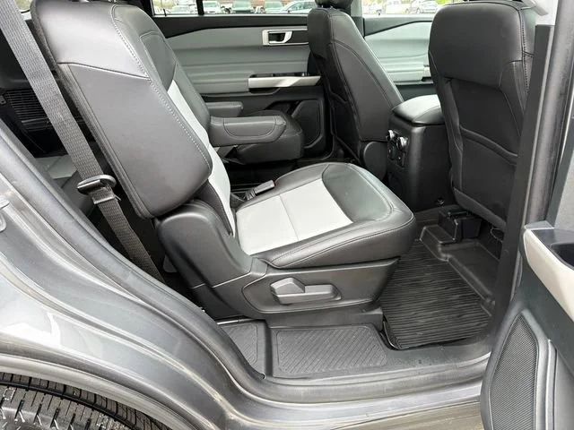 Used 2023 Gray Ford XLT image 15