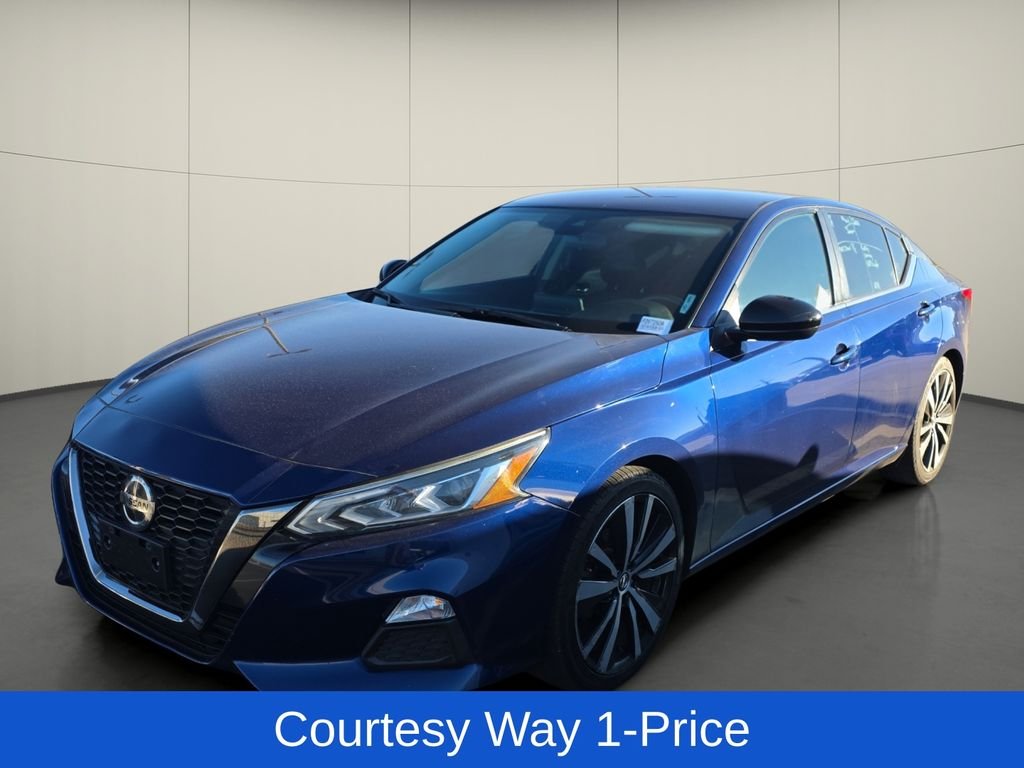 Used 2021 Blue Nissan 2.5 SR image 4