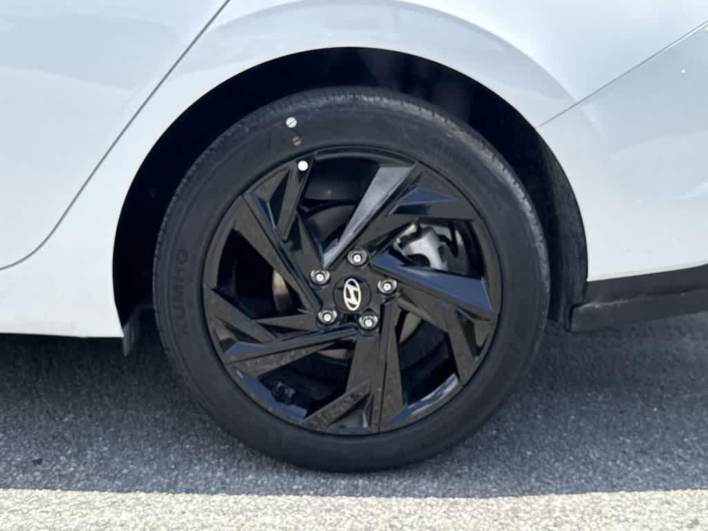 New 2026 Serenity White Hyundai SEL Sport image 11