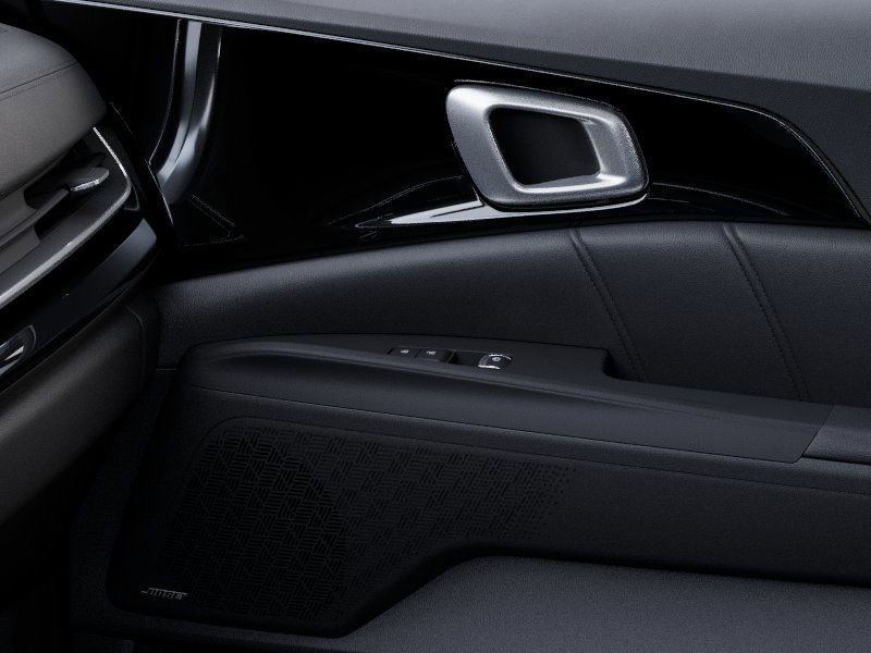New 2026 Ceramic Silver Kia SX Prestige image 25