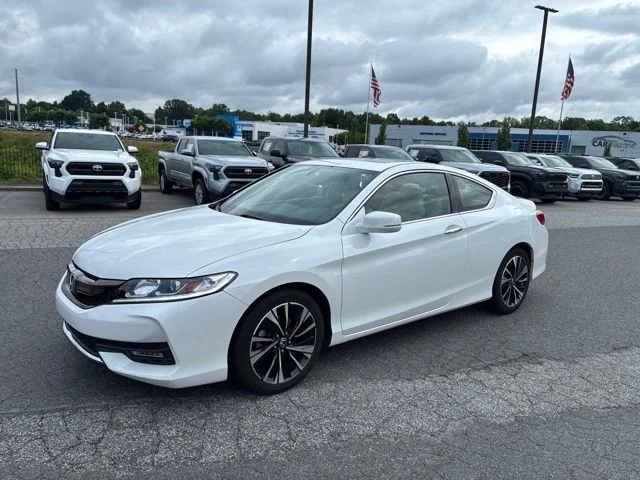 Used 2016 White Honda EX-L image 4