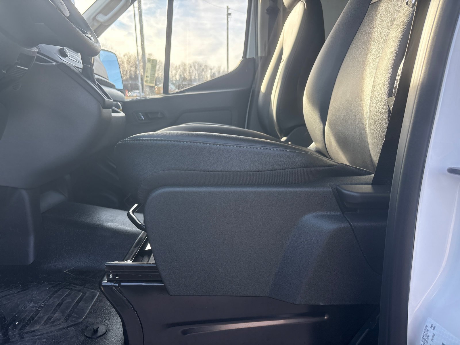 New 2026 Oxford White Ford Cargo Van image 13