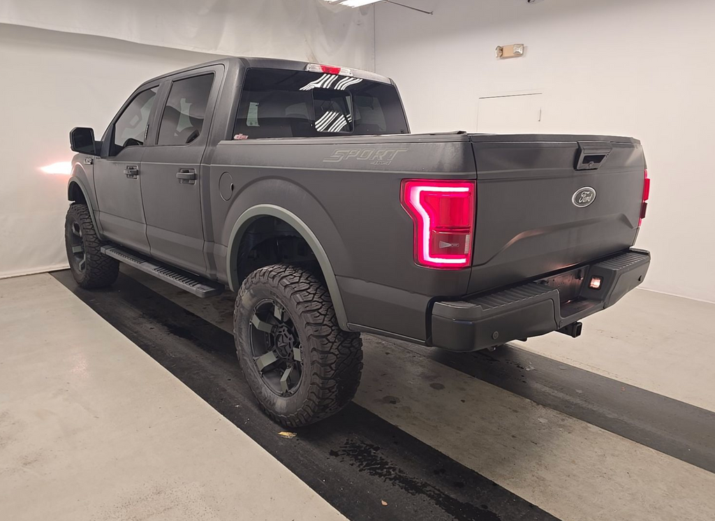 Used 2017 Lightning Blue Ford Lariat image 3