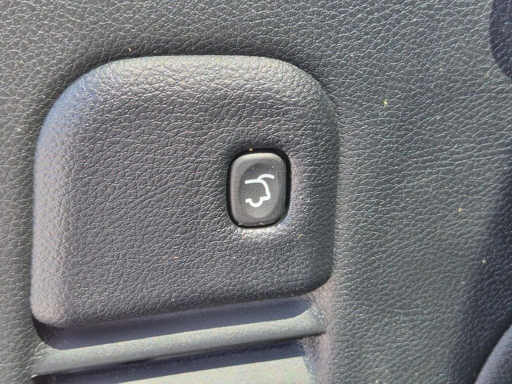 Used 2021 Gray Jeep Limited image 7