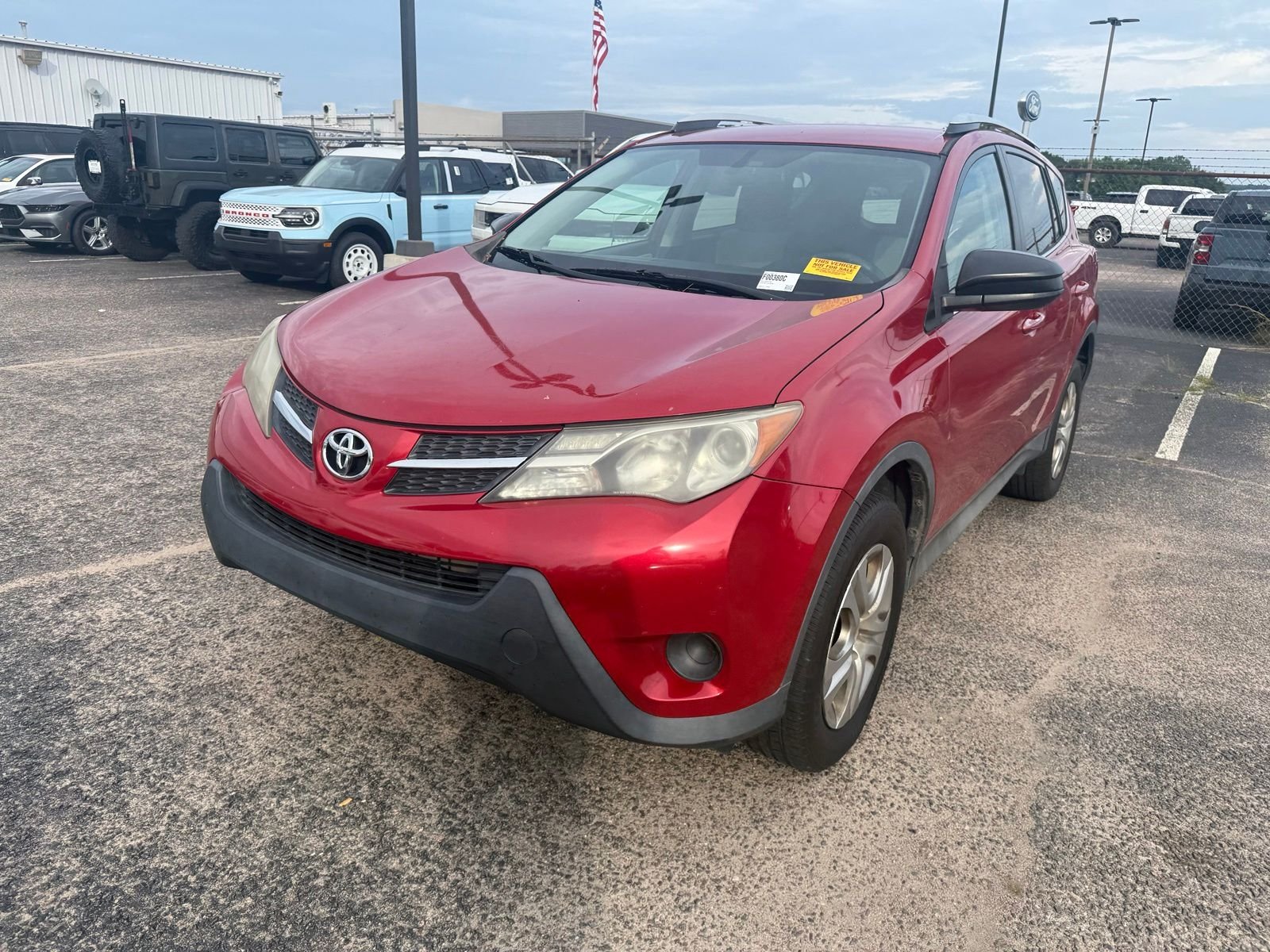 Used 2015 Red Toyota LE image 3