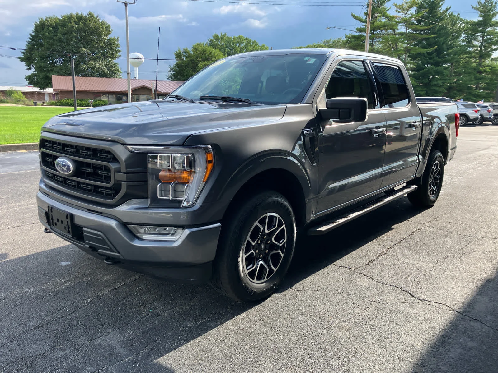 Used 2023 Carbonized Gray Metallic Ford XLT image 5