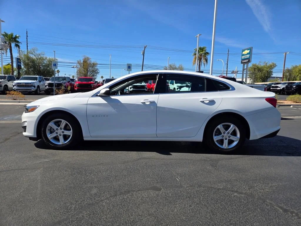 Used 2024 Summit White Chevrolet LS image 3