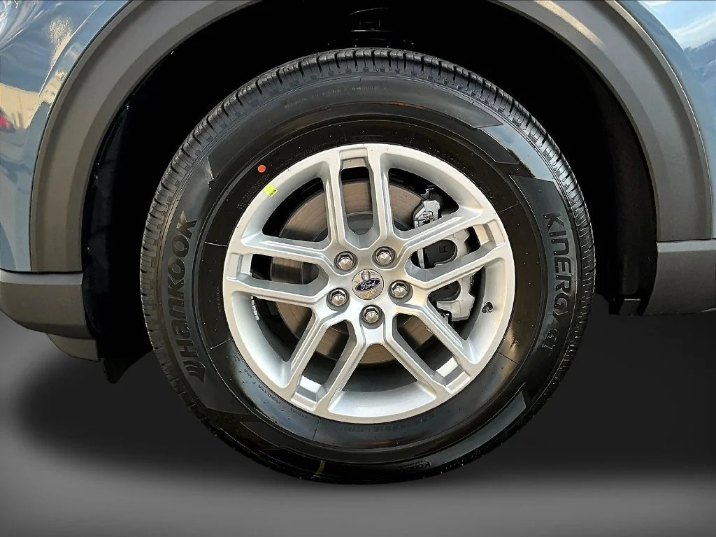 New 2027 Vapor Blue Metallic Ford Active image 14