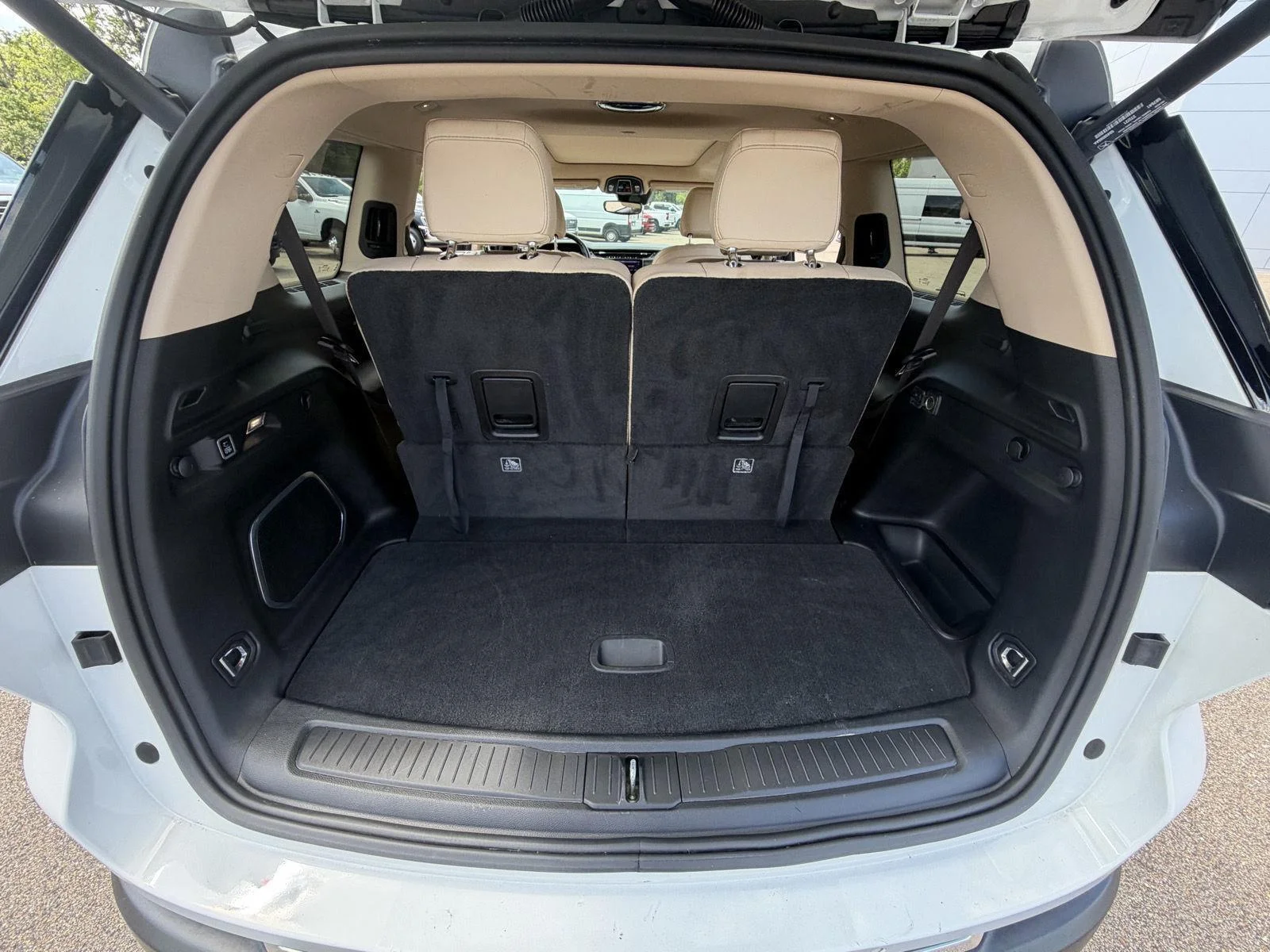 Used 2021 Bright White Clearcoat Jeep Limited image 19