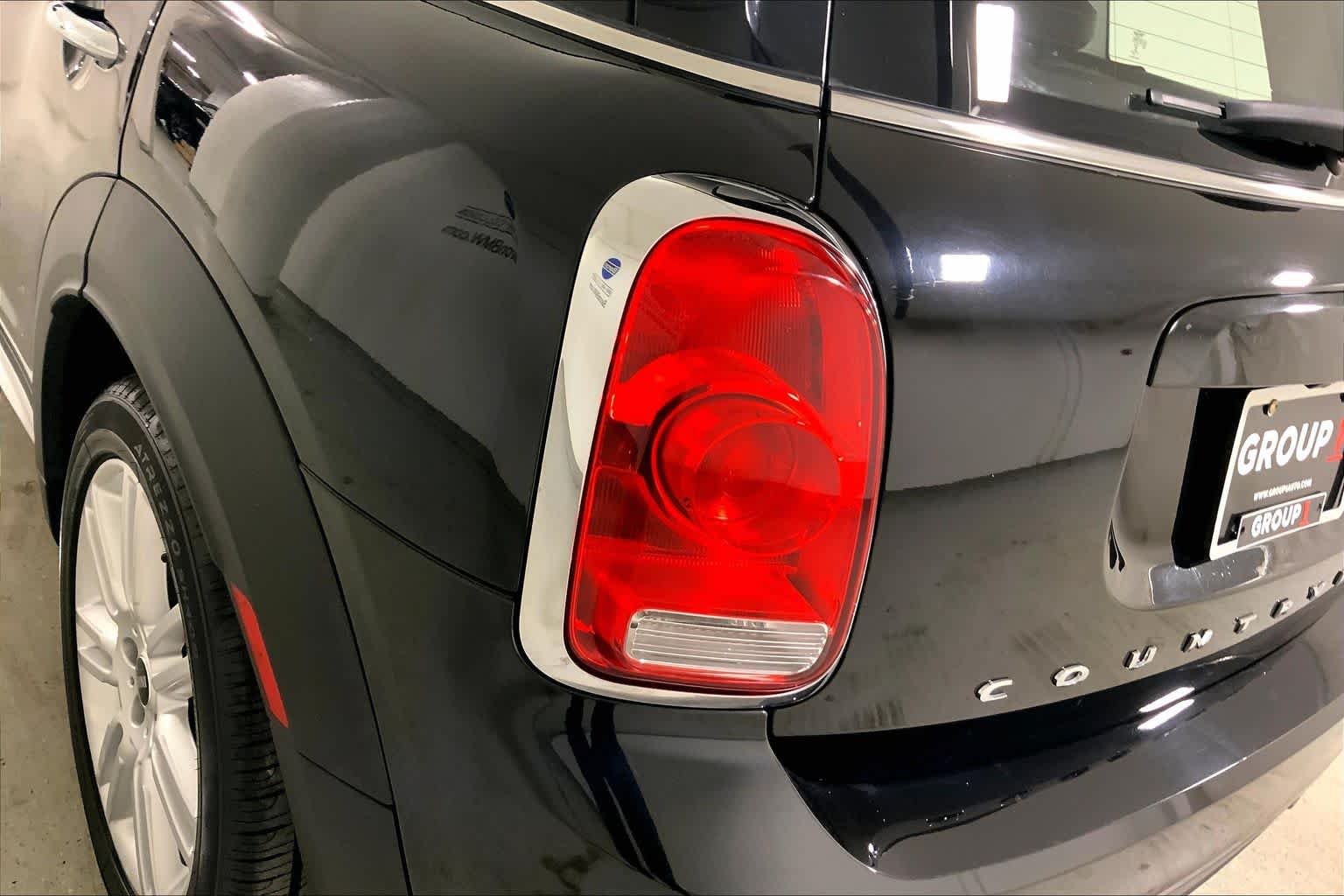 Used 2019 Midnight Black Metallic MINI Cooper image 28