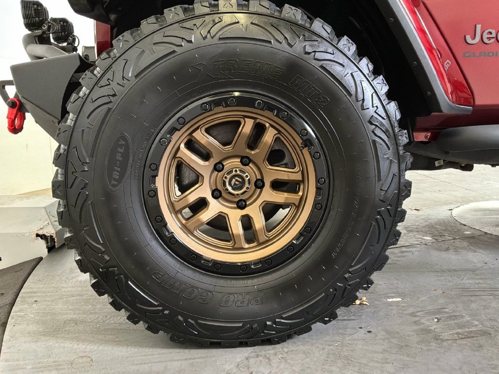 Certified Used 2021 Red Jeep Rubicon image 9