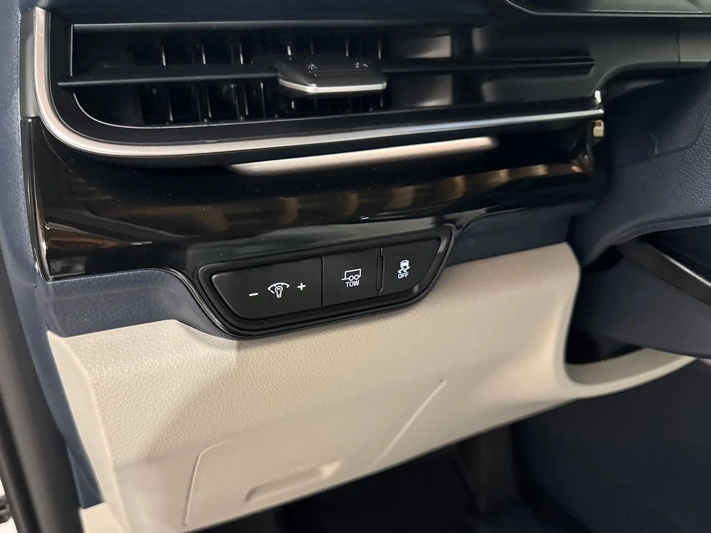 New 2026 Ceramic White Kia SX Prestige image 19