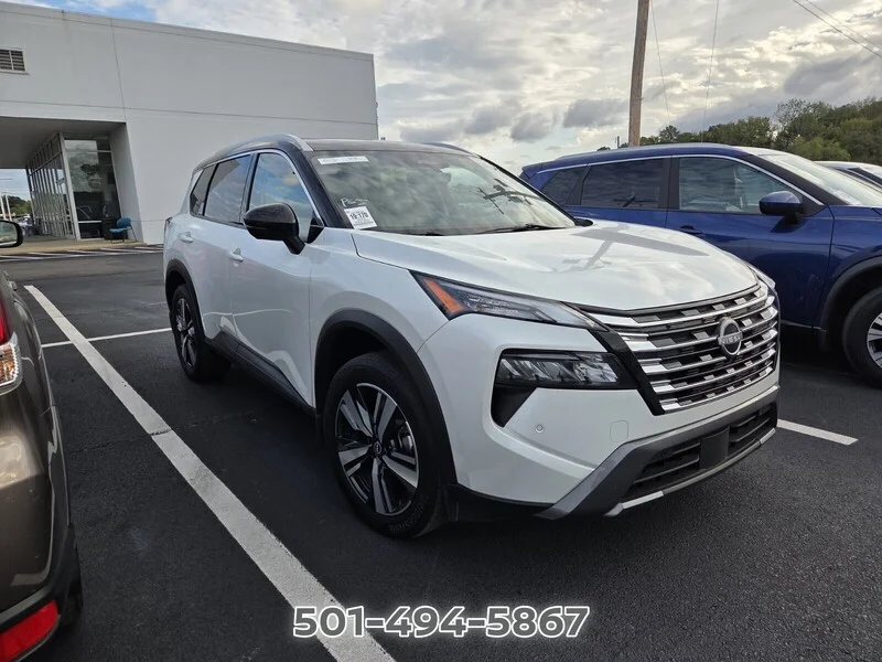 Used 2024 White Pearl NISSAN SL image 3