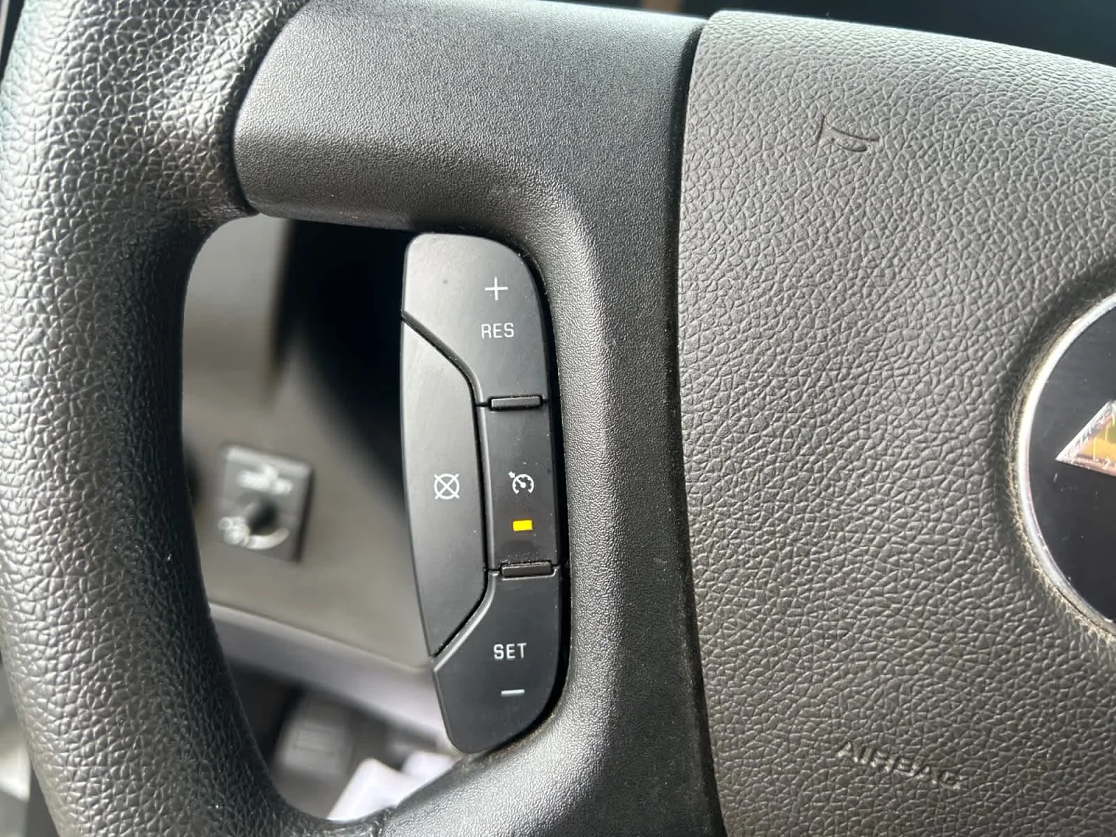 Used 2024 Summit White Chevrolet  image 23