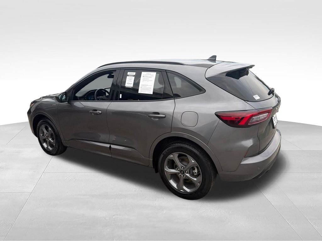 Used 2024 Gray Ford ST-Line image 3