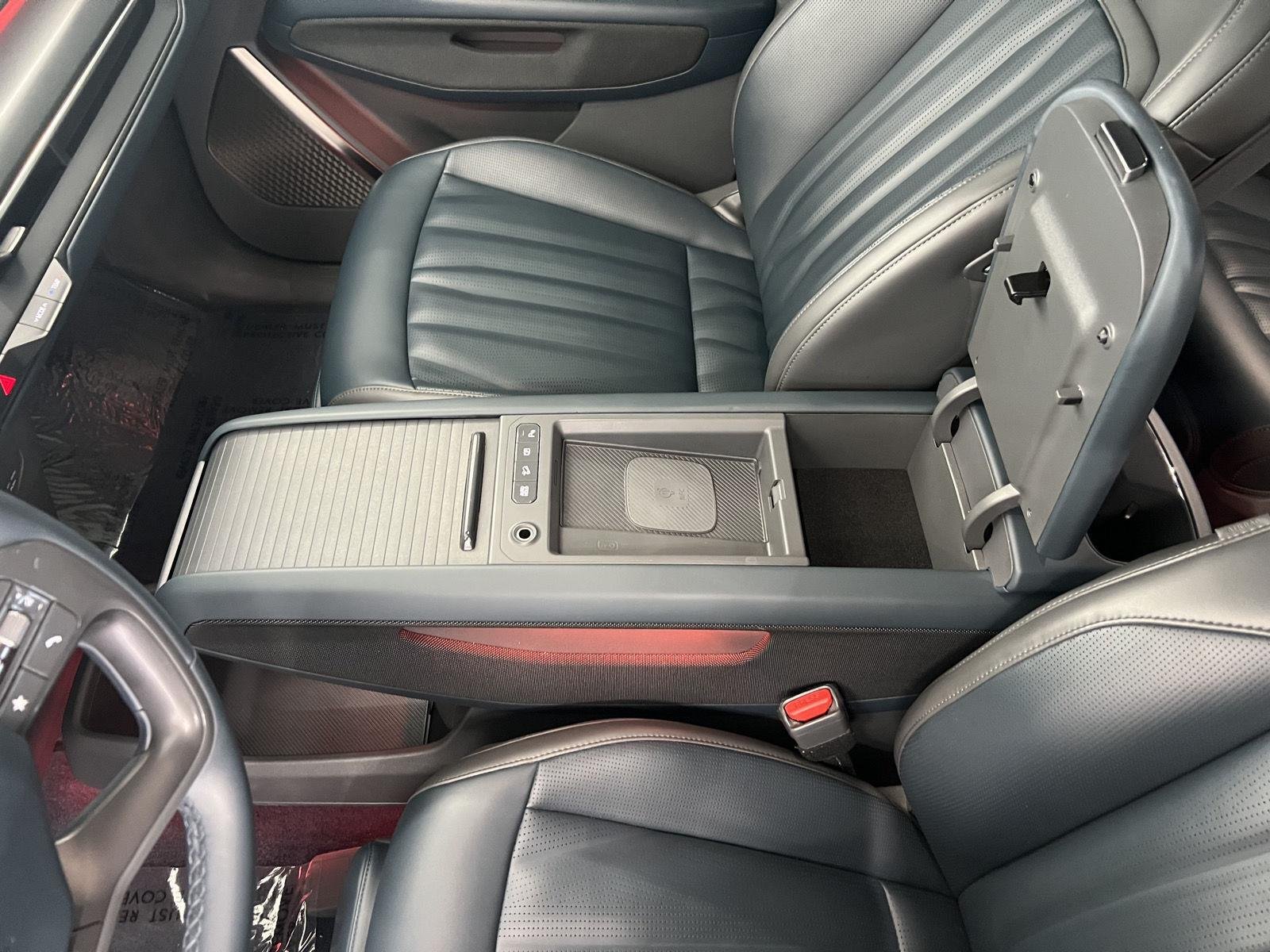 Used 2024 Snow White Pearl Kia GT-Line image 18