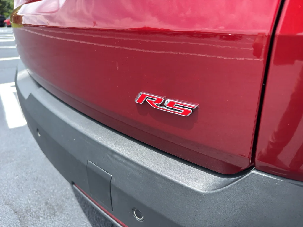Used 2019 CAJUN RED TINTCOAT Chevrolet RS image 6