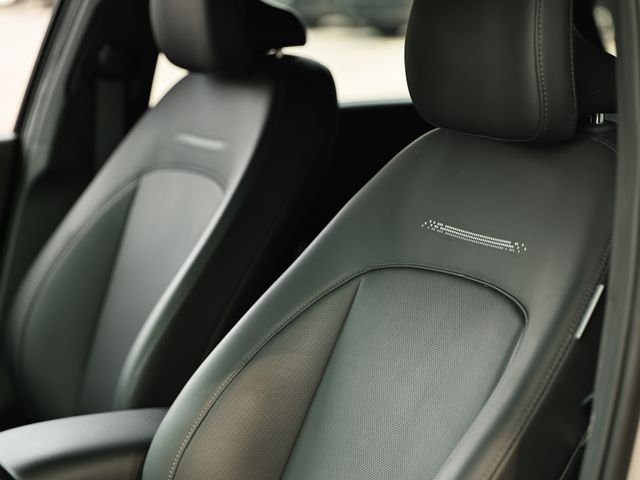 Used 2023 Gravity Gold Matte Hyundai SEL image 18