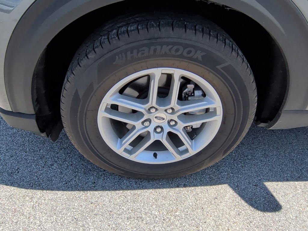 New 2026 Carbonized Gray Metallic Ford Active image 46