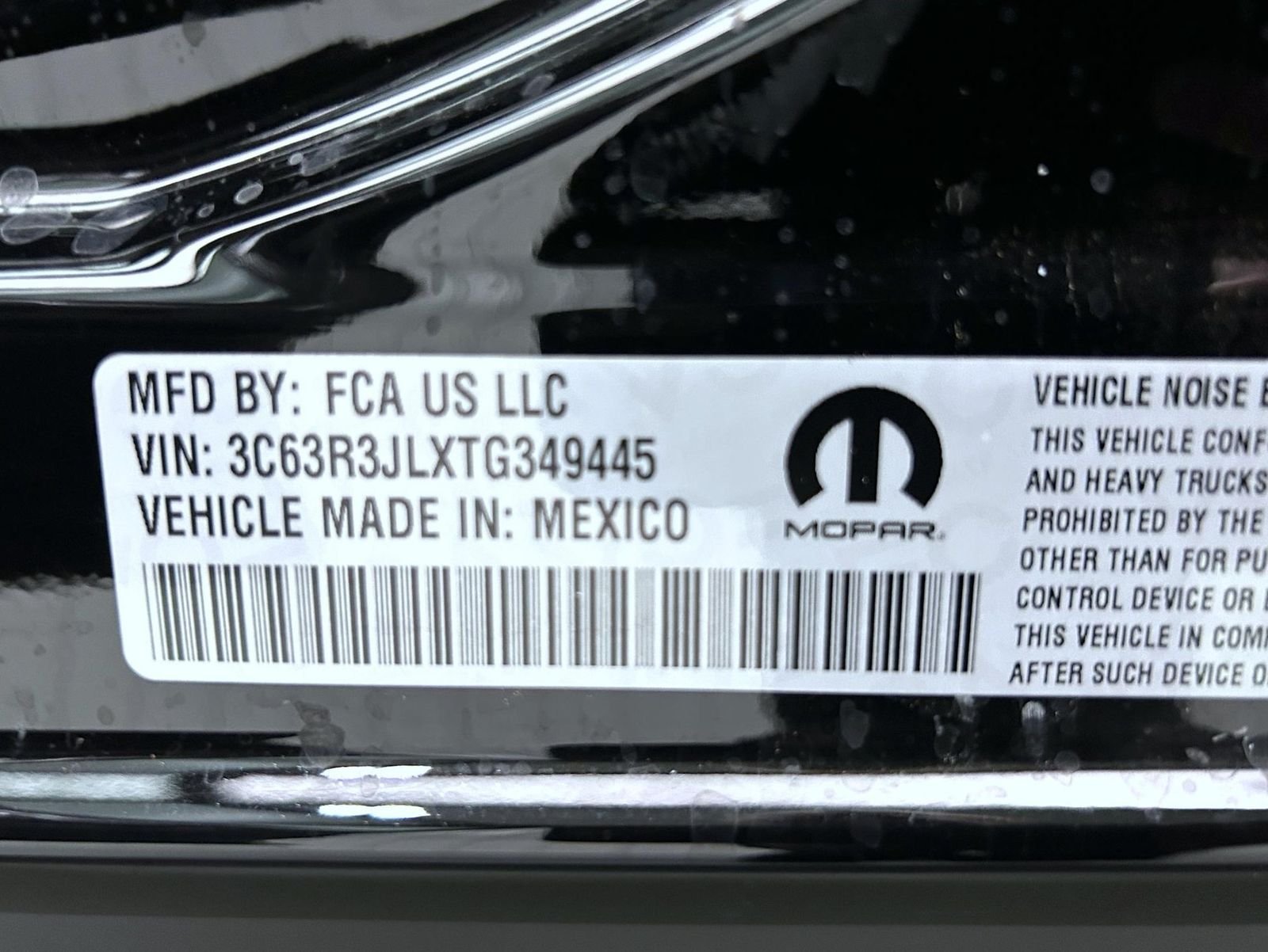 New 2026 Diamond Black Crystal Pearl-Coat Exterior Paint RAM Laramie image 25