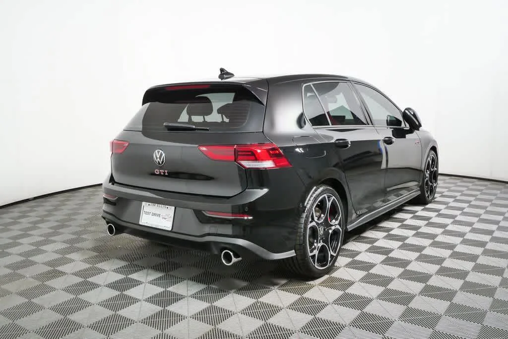 New 2026 Mythos Black Metallic Volkswagen Autobahn image 5