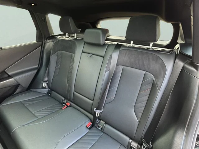 Used 2026 Black BMW M50 xDrive image 18