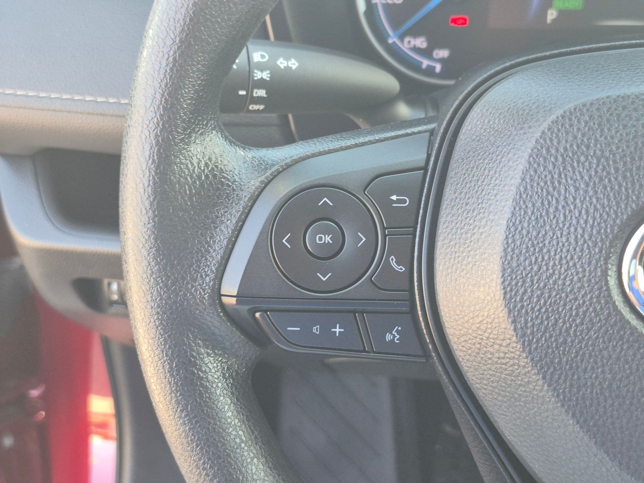 Used 2024 Pearl Toyota Hybrid LE image 17