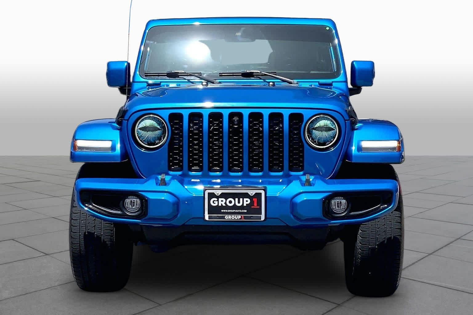 Used 2022 Hydro Blue Pearlcoat Jeep Unlimited High Altitude image 4