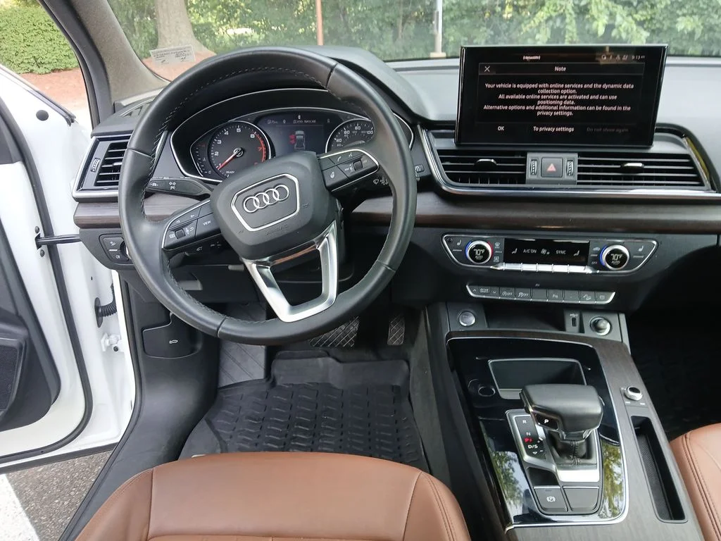 Used 2023 White Audi 40 Premium image 28