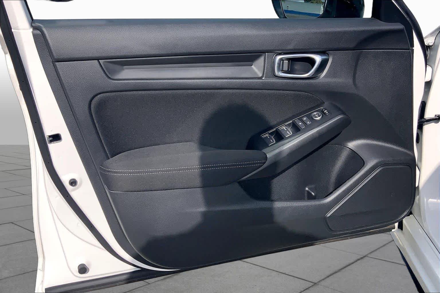 2026 Honda Civic Hatchback Sport - Photo 21