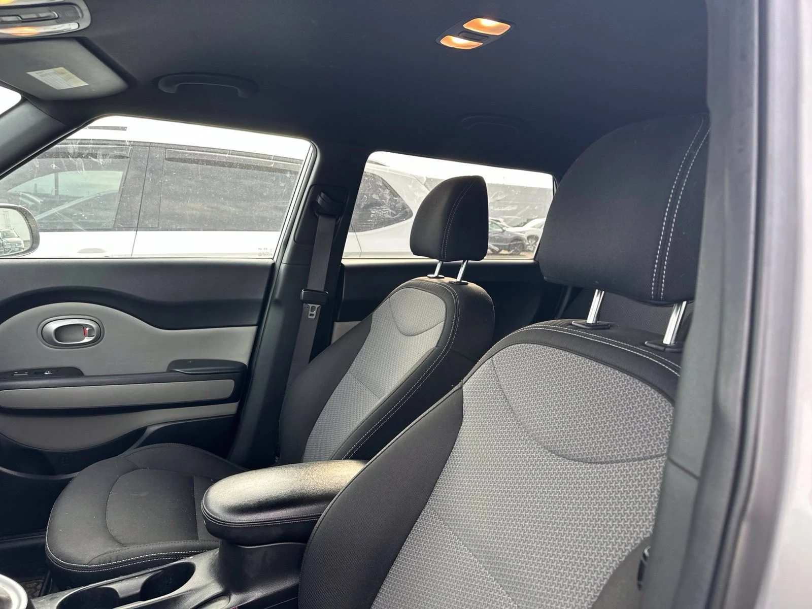 Used 2017 Silver Kia Plus image 5