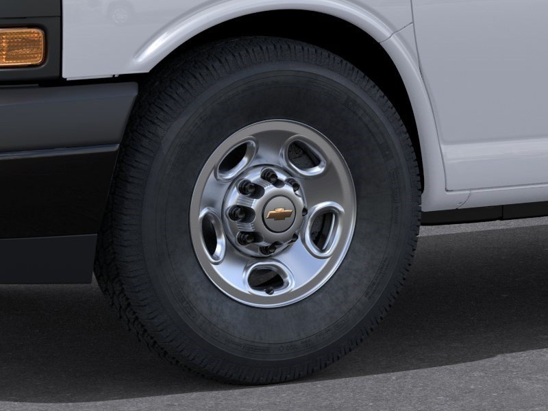 2026 Chevrolet Express Passenger LS - Photo 9