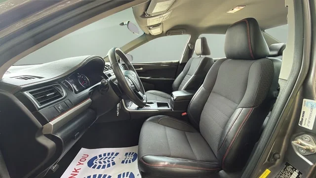 Used 2017 Predawn Gray Mica Toyota SE image 9