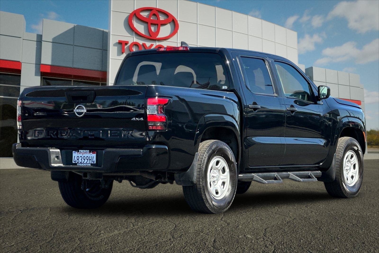 Used 2022 Super Black Nissan S image 3