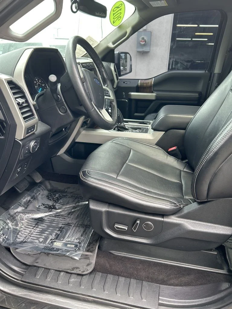 Used 2018 Gray Ford Lariat image 3