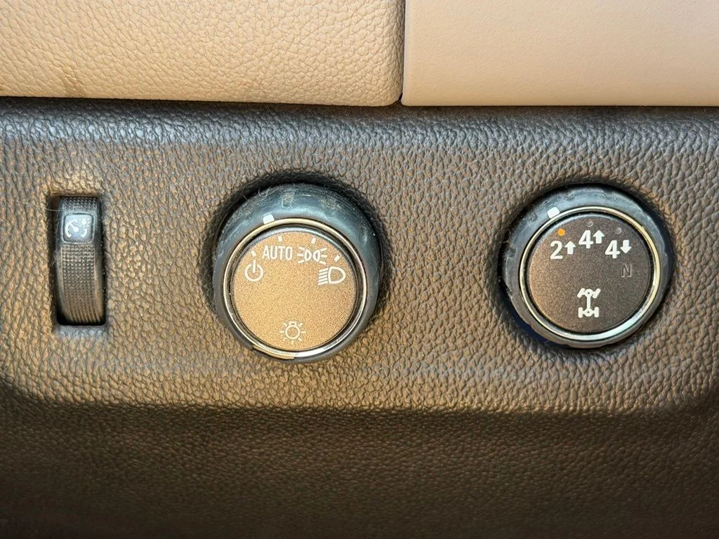Used 2019 Gray Chevrolet Work Truck image 30