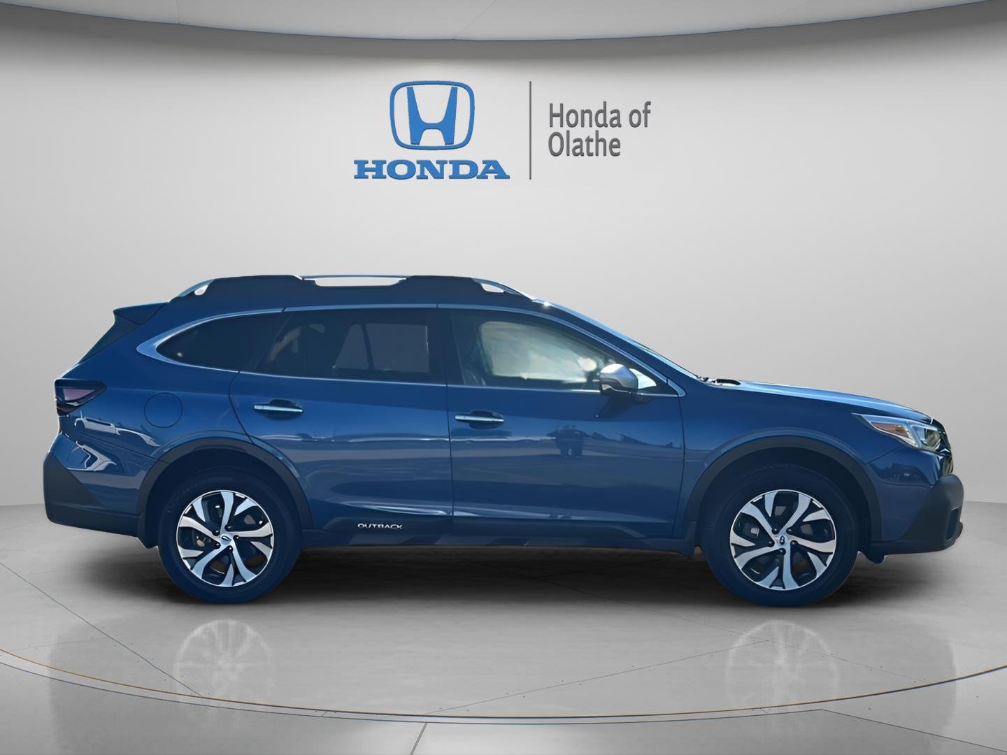 Used 2022 Subaru Outback Touring with VIN 4S4BTGPD0N3131691 for sale in Kansas City