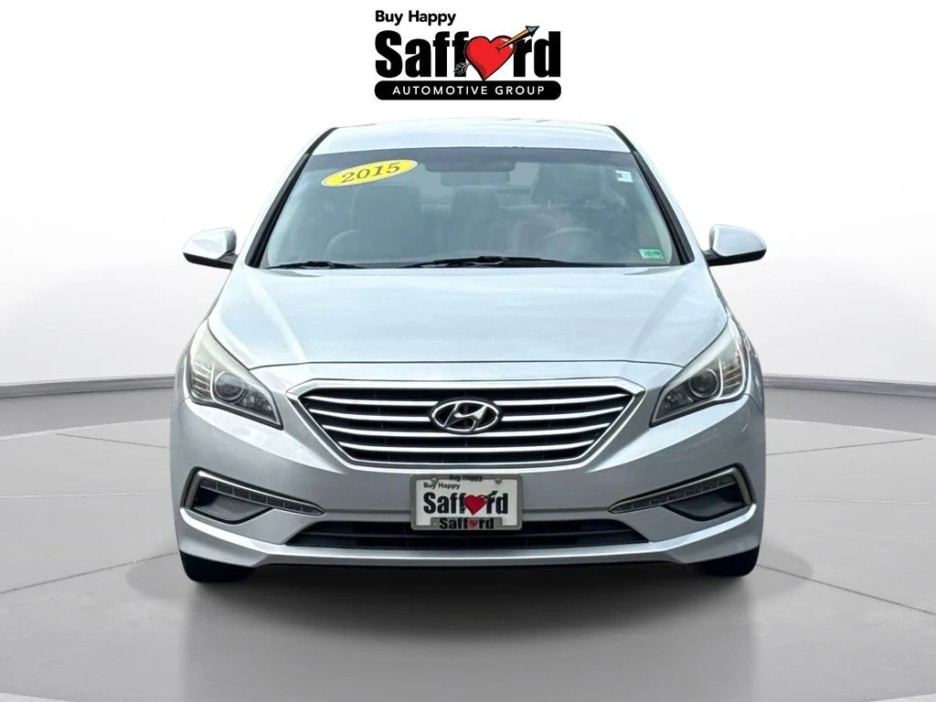 Used 2015 Silver Hyundai SE image 7