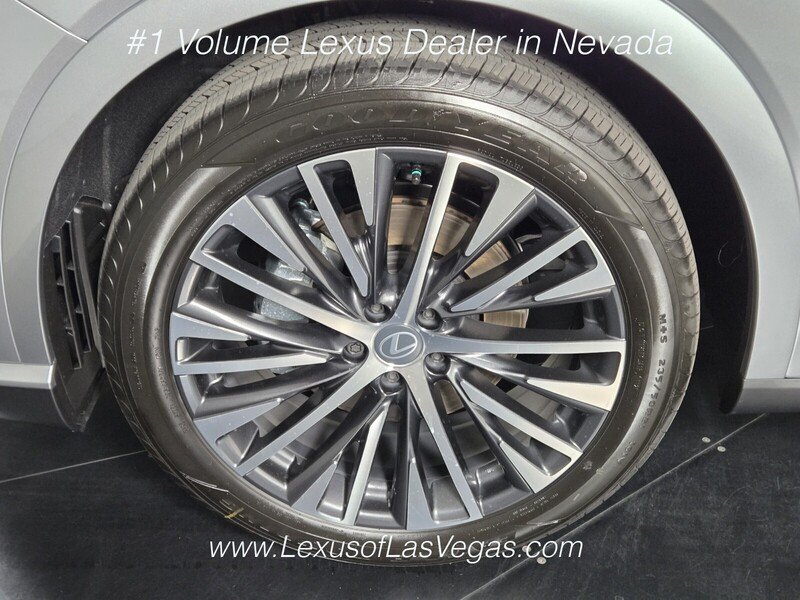 New 2026 Iridium Lexus PREMIUM PLUS image 9
