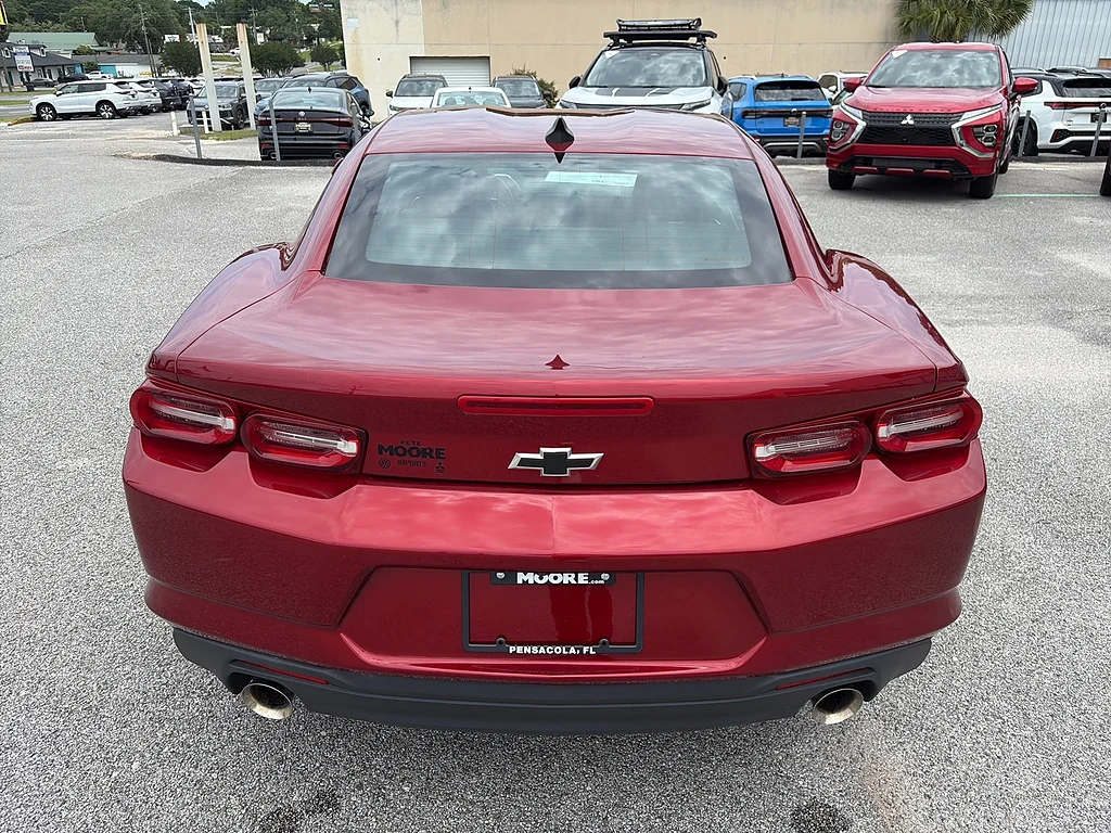 Used 2023 Radiant Red Tintcoat Chevrolet  image 7