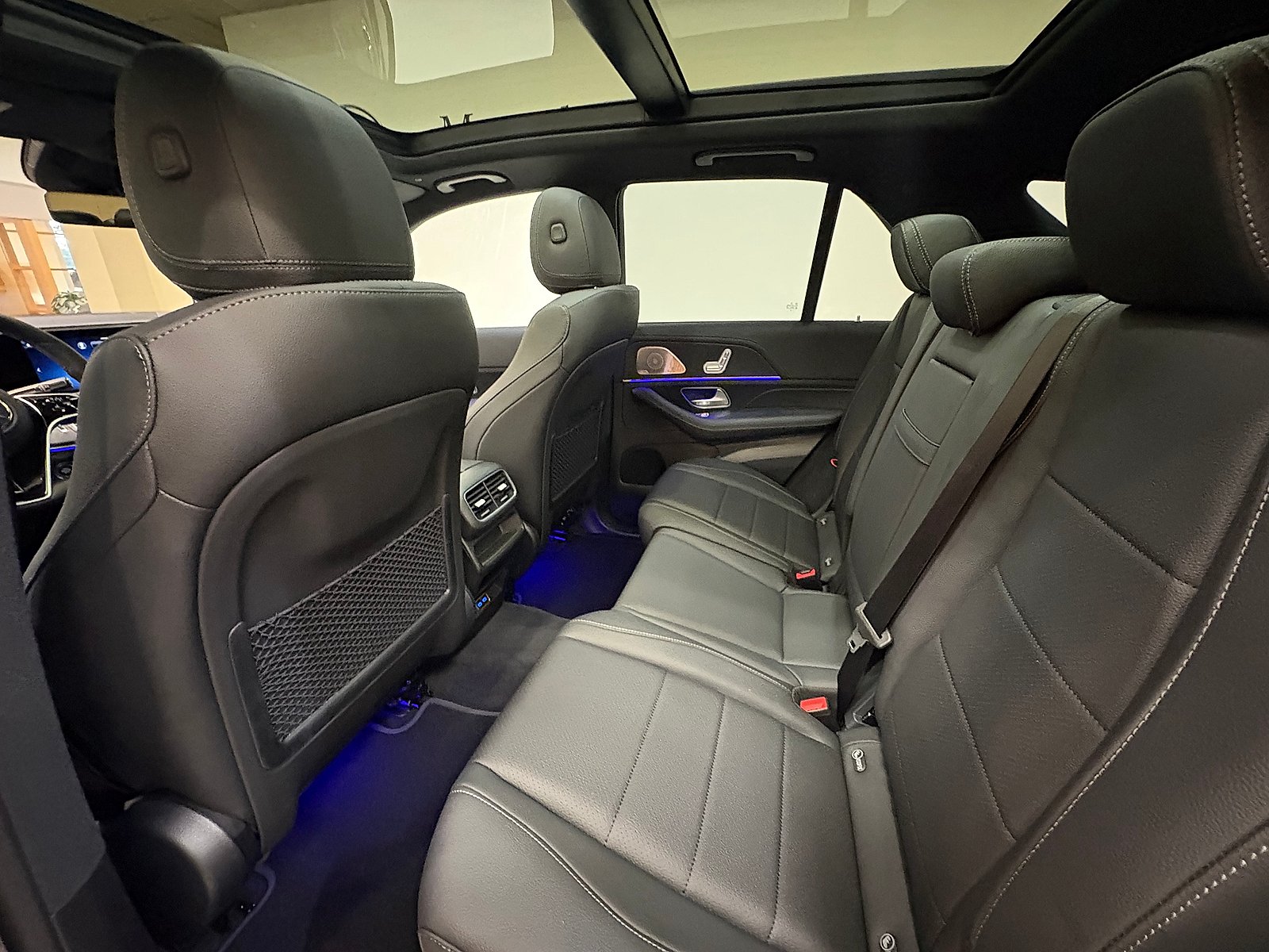 New 2026 Obsidian Black Metallic Mercedes-Benz 4MATIC® image 28