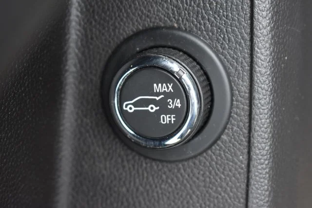 Used 2018 Black Chevrolet Premier image 12